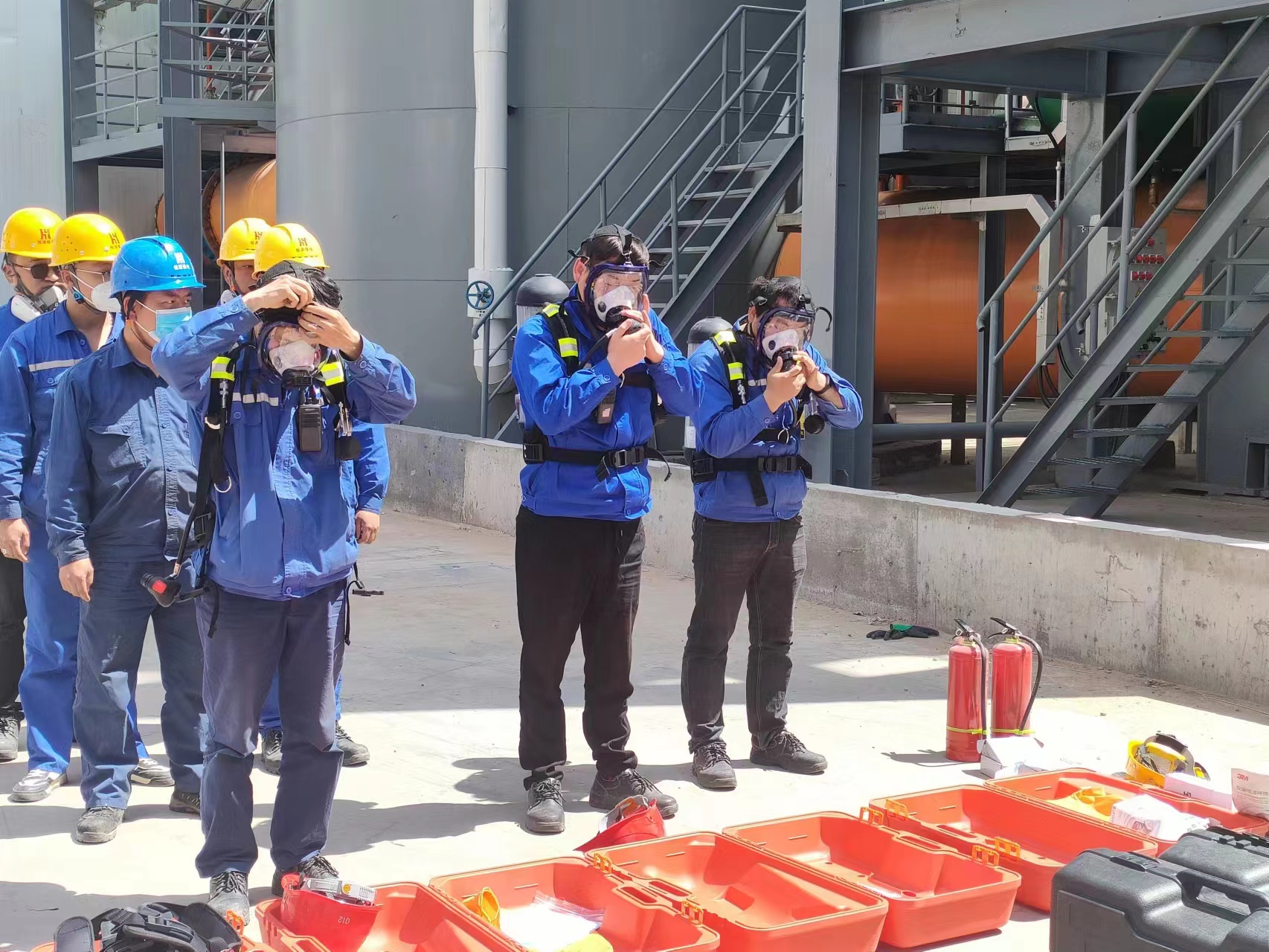 1654157997532393.jpeg 5    煤化工公司演练.jpg